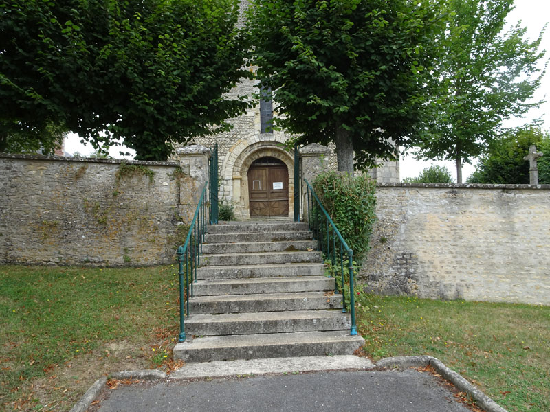 Nonant-le-Pin : Eglise Saint-Blaise-Saint-Cyr-Sainte-Julitte
