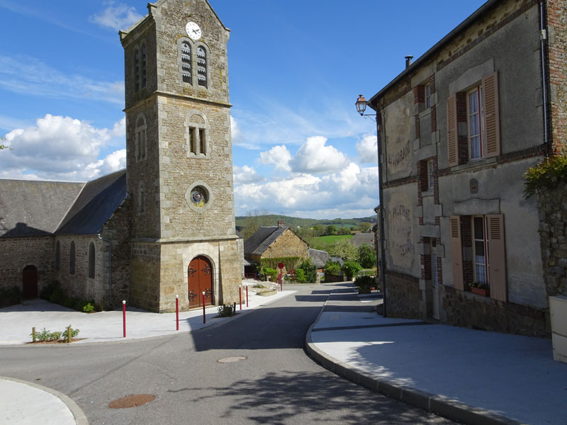 Saint-Ellier-les-Bois : Eglise Saint-Ellier