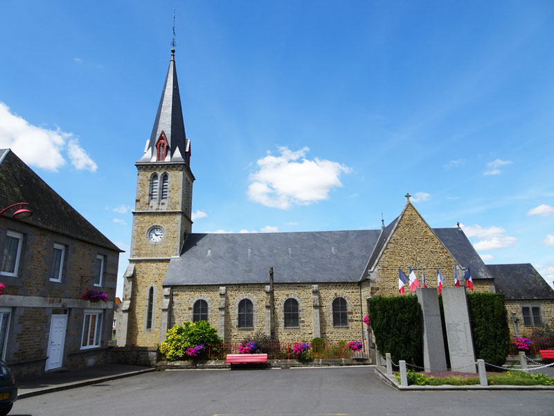 Saint-Pierre-d'Entremont : Eglise Saint-Pierre-et-Saint-Paul