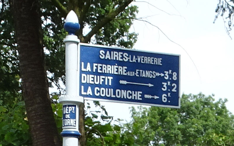 Saires-la-Verrerie : Carrefour sur D56