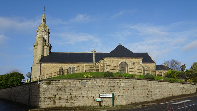 Arzano : Eglise Saint-Pierre-aux-Liens