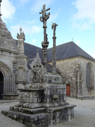 Brasparts : Eglise Notre-Dame-et-Saint-Tugen
