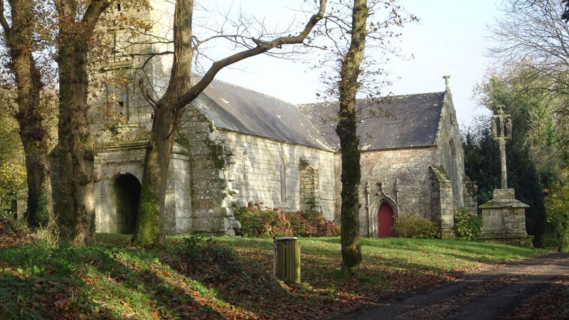 Edern : Chapelle Notre-Dame de Lannien