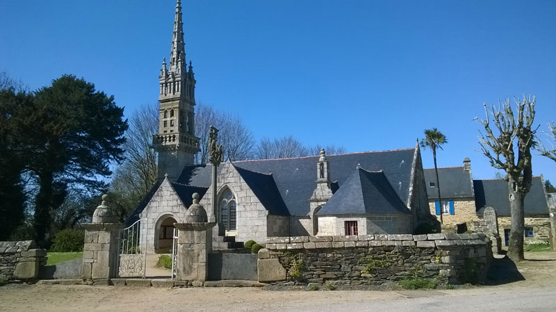 Ploéven : Eglise Saint-Méen