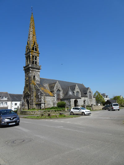 Trégourez : Eglise Saint-Idunet