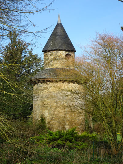 Colombier - Chateau de Banneville-la-Campagne
