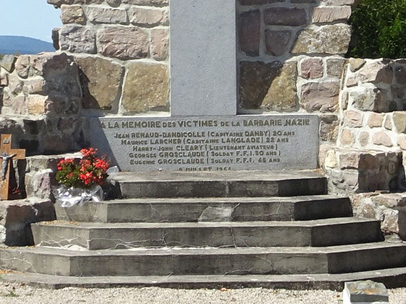 Donnay : Monument aux fusillés du maquis de Saint-Clair