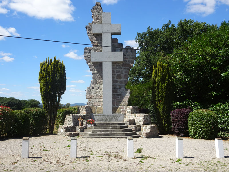Donnay : Monument aux fusillés du maquis de Saint-Clair