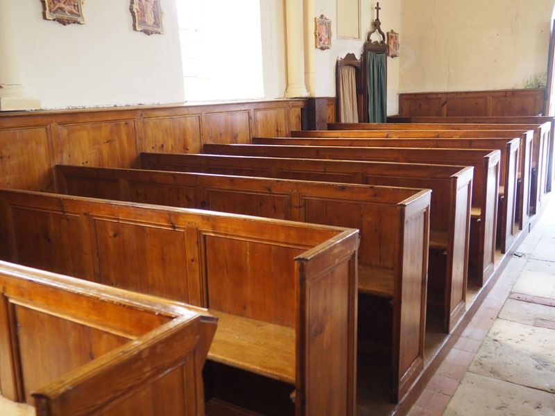 Ecots : Eglise Saint-Rémi - confessionnal