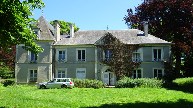 Ernes : Château