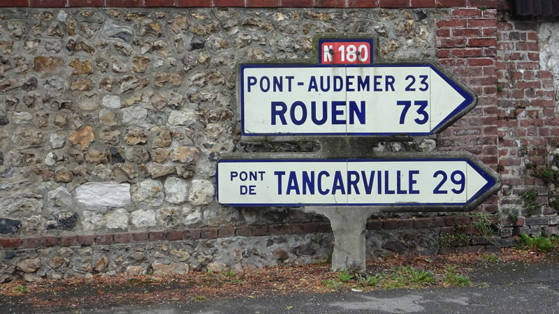 Honfleur : Panneau route de Pont-Audemer