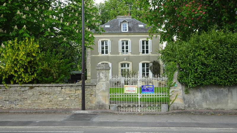 Hottot-les-Bagues : Le Petit Château