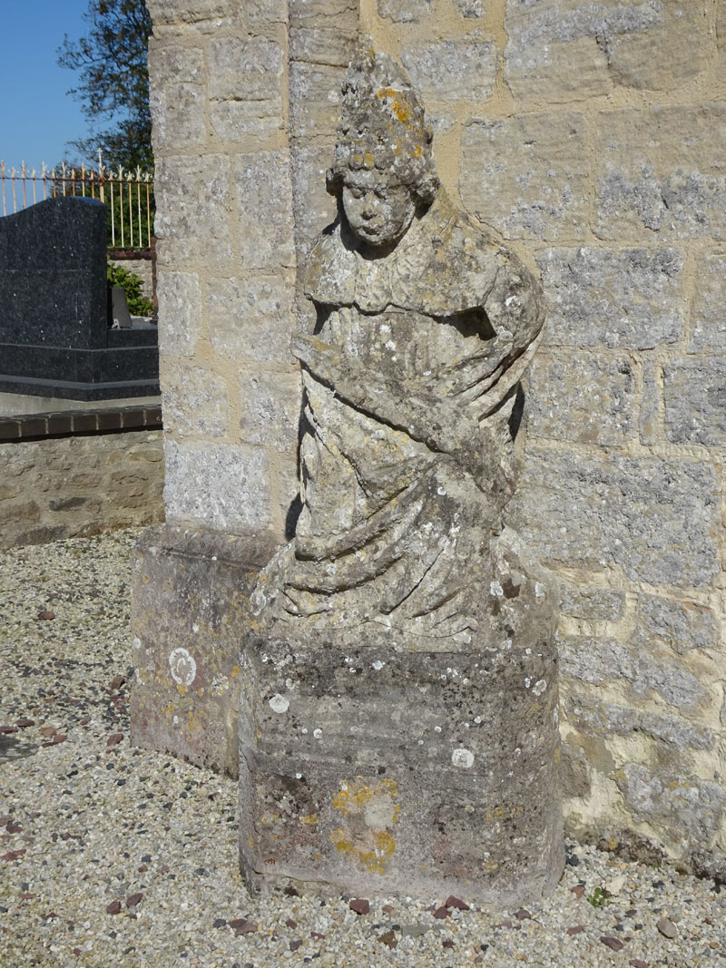 Huppain : Eglise Saint-Pierre : Statue de Saint-Pierre assis