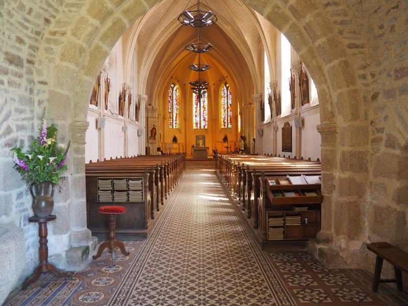 Le Bény-Bocage : Eglise Sainte-Honorine
