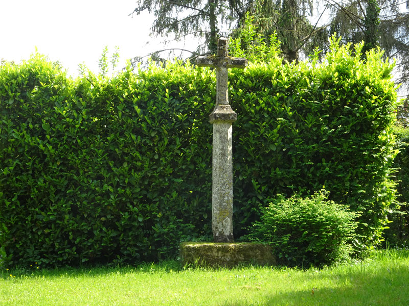 Le Locheur : Croix du manoir d'Arry