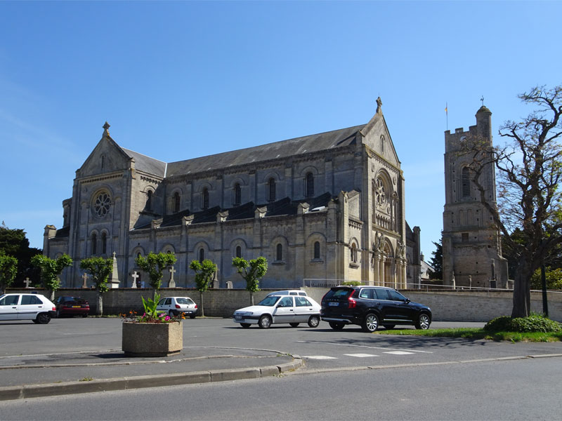 Luc-sur-Mer : Eglise Saint-Quentin