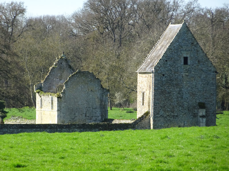 Maizet : Chapelle du château de Brucourt