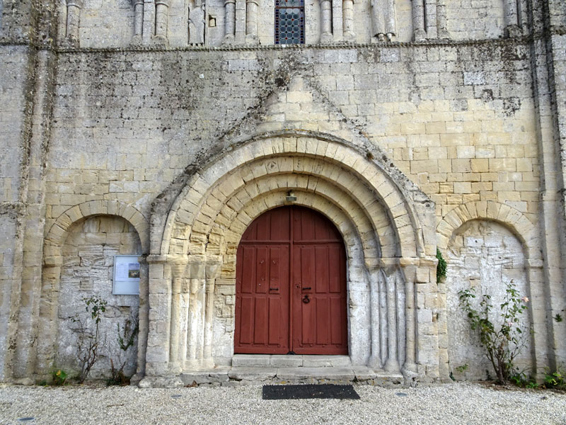 Meuvaines : Eglise Saint-Manvieu