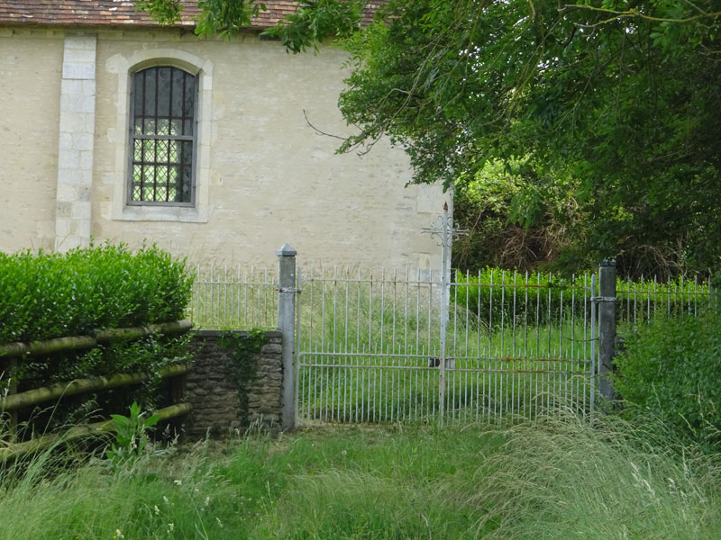 Belle-Vie-en-Auge : Biéville-Quétiéville - Eglise Saint-Pierre de Mirbel en juin 2020