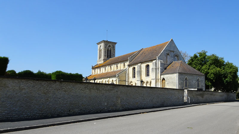 Moult : Eglise Sainte-Anne