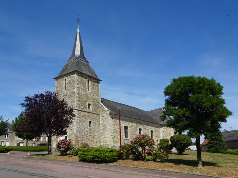 Pierrefitte-en-Cinglais : Eglise Saint-Pierre et Saint-Paul