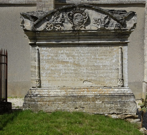 Tombe du Comte de Sully