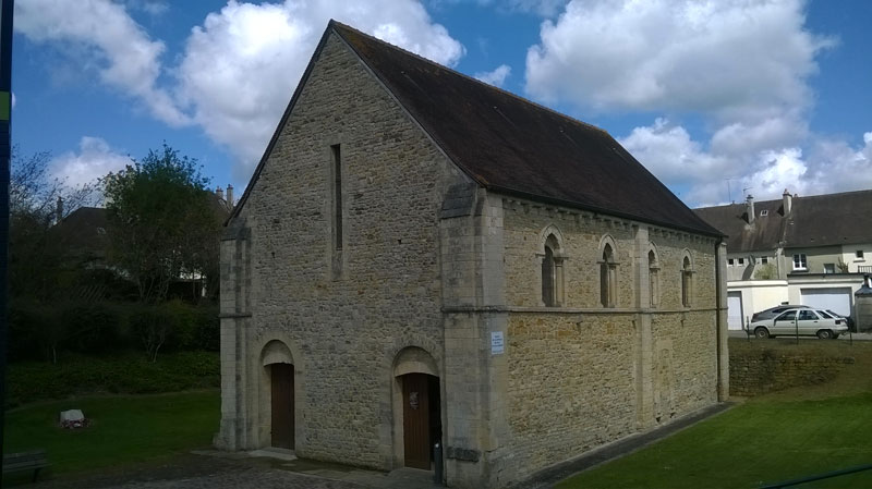 Tilly-sur-Seulles : Chapelle Notre-Dame-du-Val