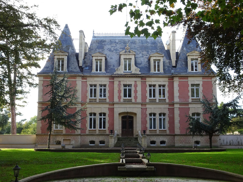 Ver-sur-Mer : Château de la Barre