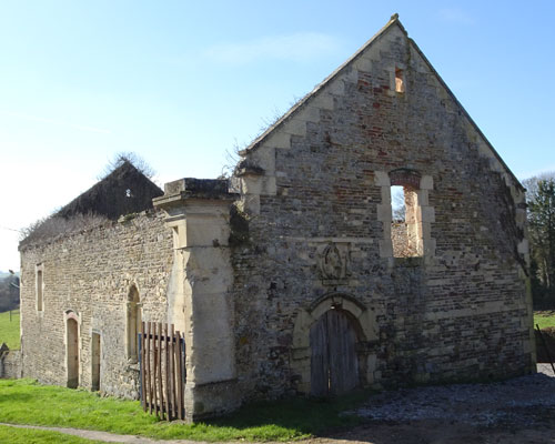 Vieux : Chapelle Saint-Jean-Baptiste-du-Clos