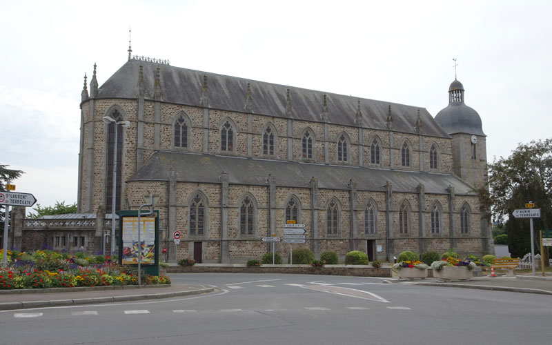 Ducey : Eglise Saint-Pair