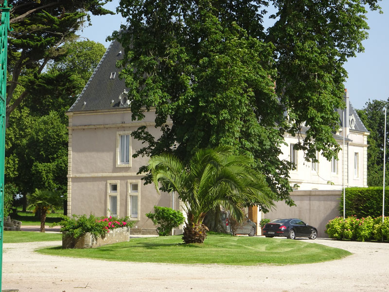Houesville : Château du Vivier