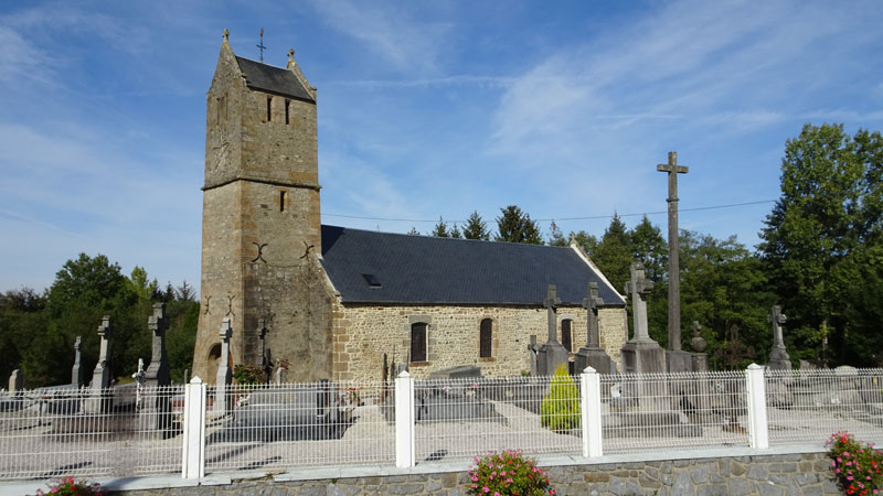 Saint-Maur-des-Bois : Eglise Saint-Maur