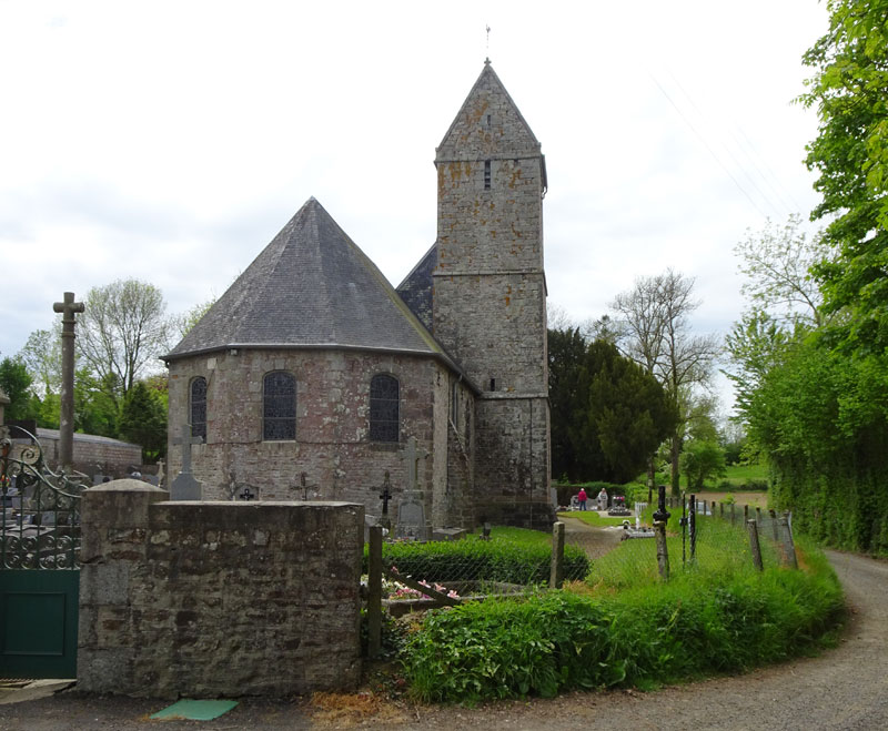 Saultchevreuil-du-Tronchet : Eglise Sainte-Trinité