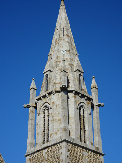 Savigny-le-Vieux : Eglise Notre-Dame