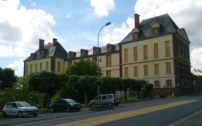 Torigni-sur-Vire : Château des Matignon