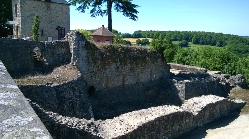Château médiéval de Domfront