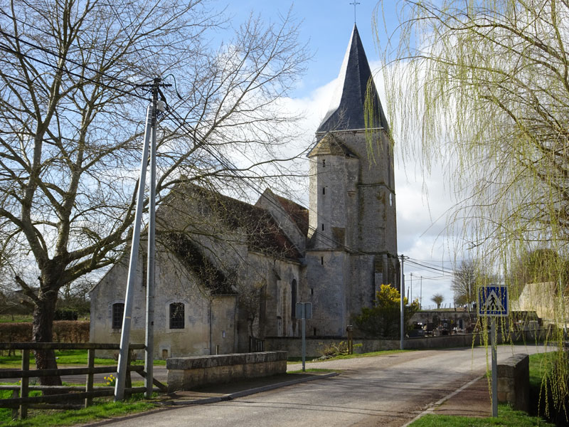 Fontaine-les-Bassets : Eglise Saint-Rémi