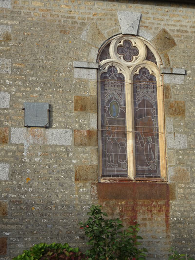 Frênes : Eglise Notre-Dame-de-la-Visitation : cadran solaire