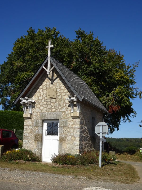 Juvigny-sous-Andaine : Chapelle La Croix Neuve
