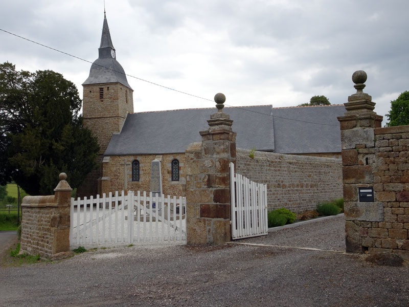 La Motte-Fouquet : Eglise Saint-Symphorien