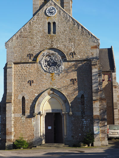 Ronfeugerai : Eglise Saint-Hilaire