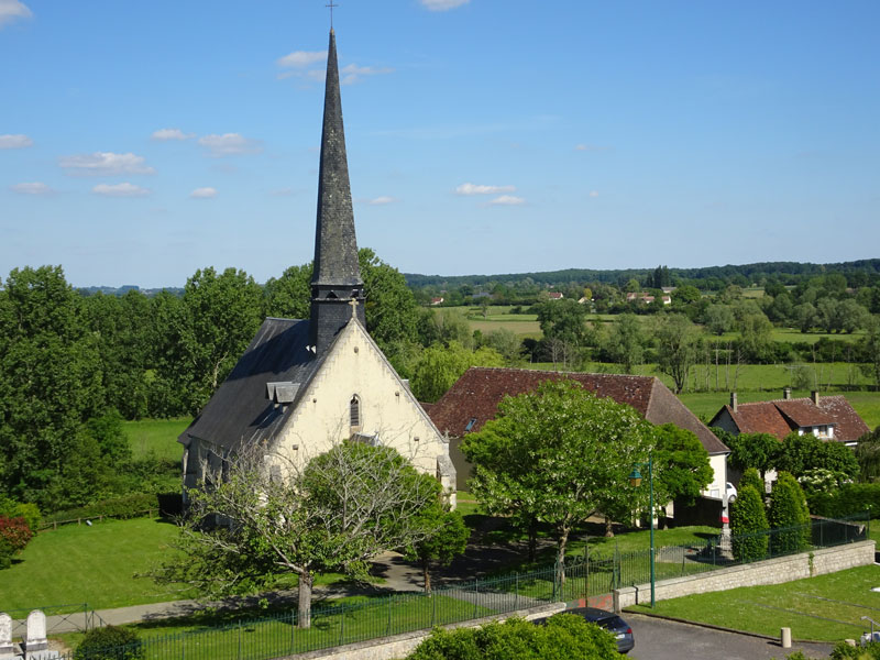 Saint-Léger-sur-Sarthe : Eglise et presbytère