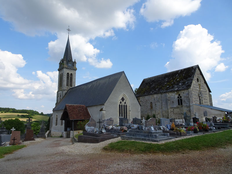 Ticheville : Eglise Saint-Pierre et prieuré