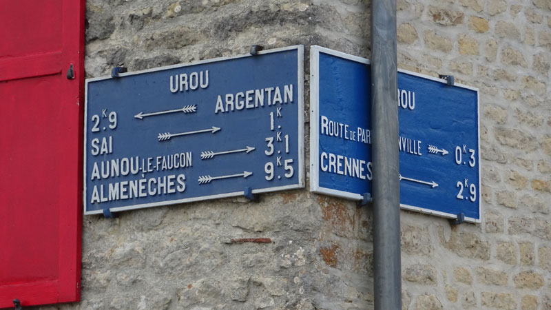 Urou-et-Crennes : Plaque de cocher
