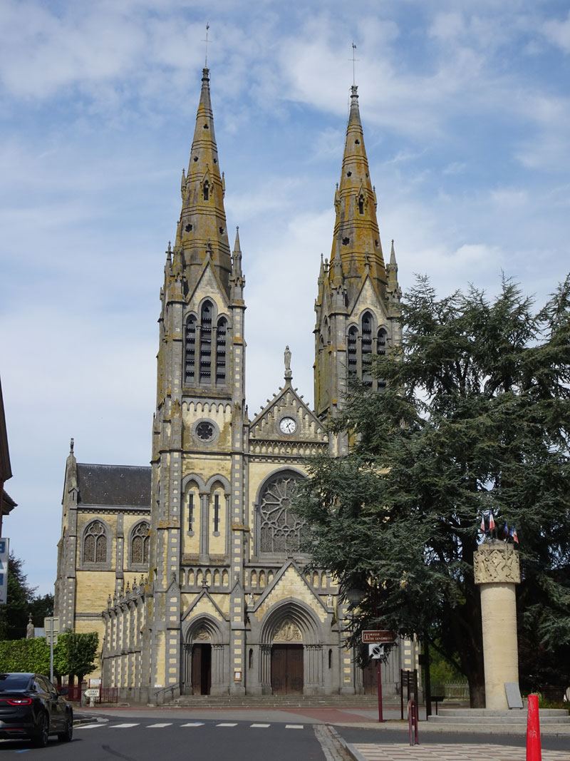 Vimoutiers : Eglise Notre-Dame